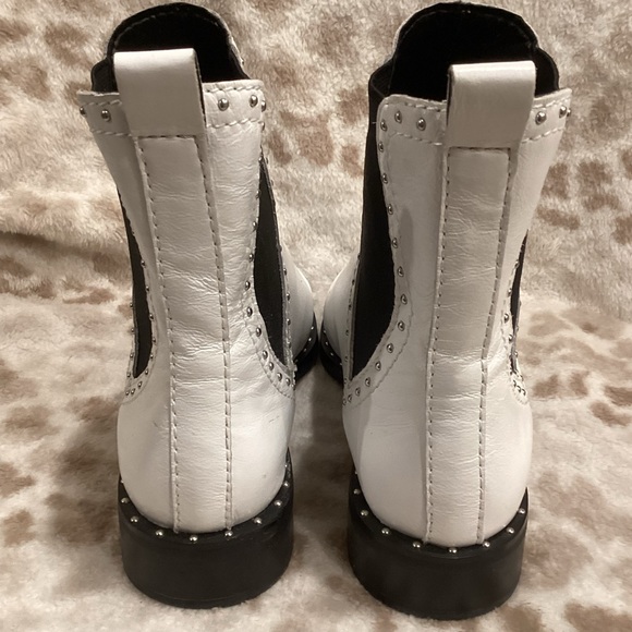 Rebecca Minkoff Chelsea Sabeen White Ankle Leather Studded Boots, Size 6 1/2 - Picture 10 of 15